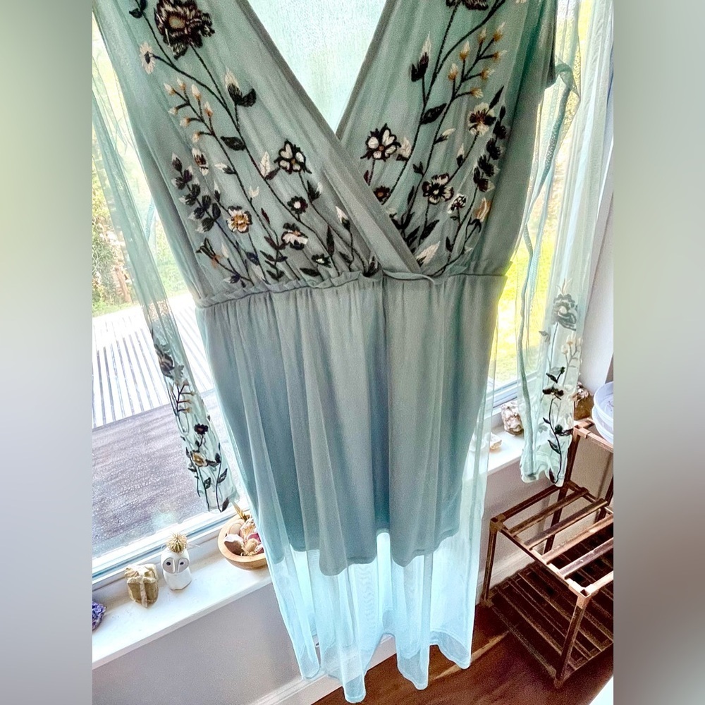 Xhilaration Embroidered Boho Mesh Midi Dress Blue-Sage Cottagecore Size Medium - Picture 9 of 15